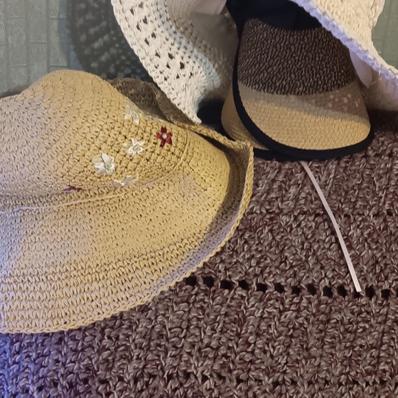 Stylish (6) Crochet Sun Hats Bundle - Picture 2 of 13